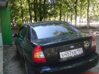 2005 Hyundai Accent Photos