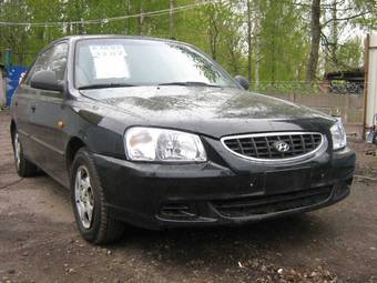 2005 Hyundai Accent Pics