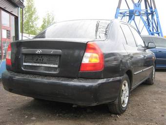 2005 Hyundai Accent Pictures