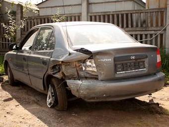 2005 Hyundai Accent Photos