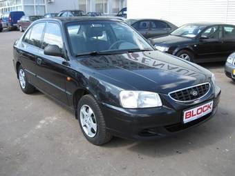 2005 Hyundai Accent Images