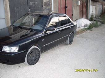 2005 Hyundai Accent Photos