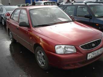 2006 Hyundai Accent Photos