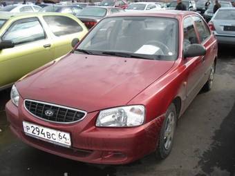 2006 Hyundai Accent Pictures
