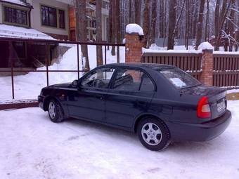 2006 Hyundai Accent Photos