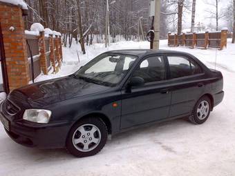 2006 Hyundai Accent Pictures