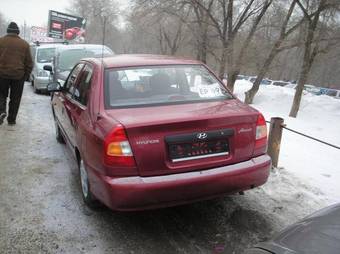 2006 Hyundai Accent Pictures
