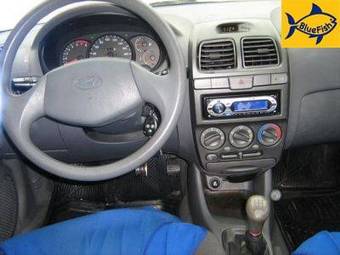 2006 Hyundai Accent Pictures