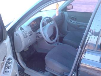 2006 Hyundai Accent Photos