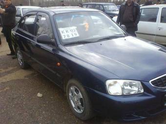 2006 Hyundai Accent Pictures