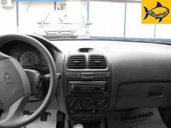 2006 Hyundai Accent Photos