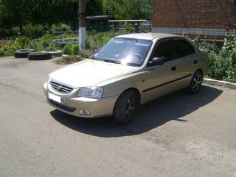 2006 Hyundai Accent Pictures