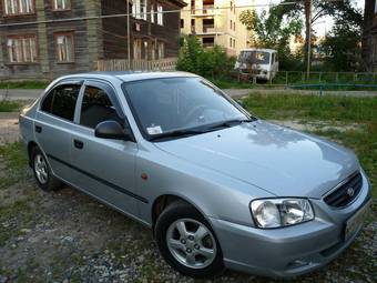 2006 Hyundai Accent Pictures