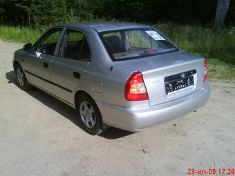 2006 Hyundai Accent Pictures