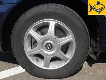 2006 Hyundai Accent Pictures