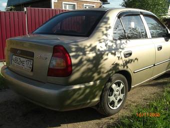 2006 Hyundai Accent Photos