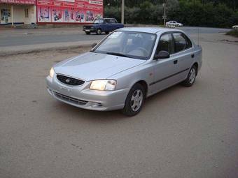 2006 Hyundai Accent Pictures