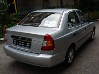 2006 Hyundai Accent Pictures