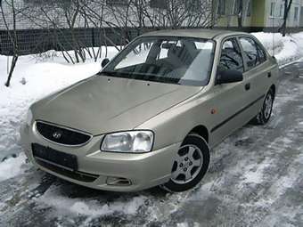 2007 Hyundai Accent Photos