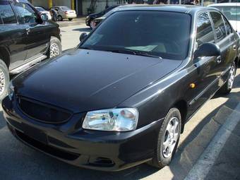 2007 Hyundai Accent Photos