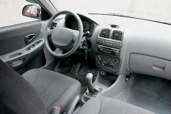 2007 Hyundai Accent Pictures