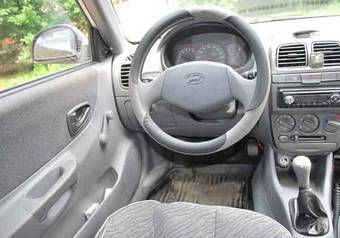 2007 Hyundai Accent Pictures