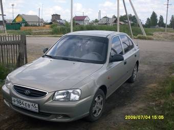 2007 Hyundai Accent Photos