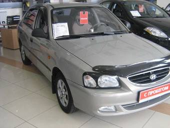 2007 Hyundai Accent Pictures