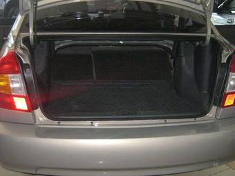 2007 Hyundai Accent Photos