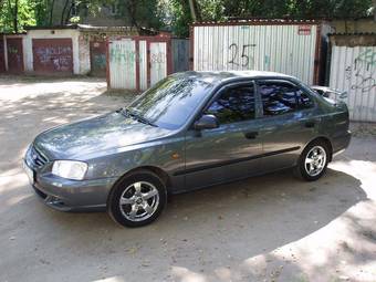 2007 Hyundai Accent Pictures