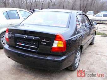 2008 Hyundai Accent Pictures