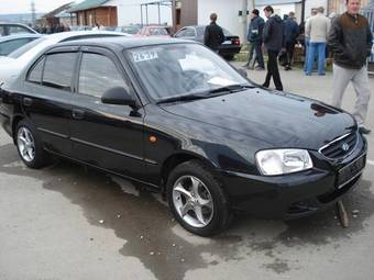 2008 Hyundai Accent Photos