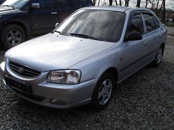 2008 Hyundai Accent Photos