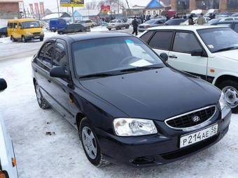 2008 Hyundai Accent Photos