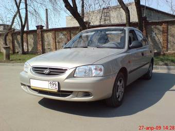 2008 Hyundai Accent Pictures