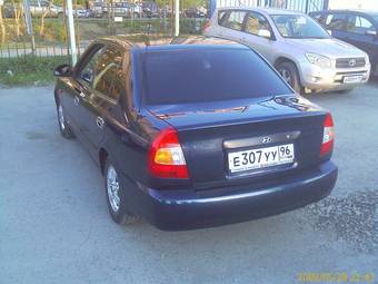 2008 Hyundai Accent Pictures