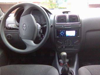 2008 Hyundai Accent Photos