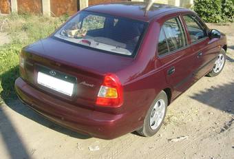 2008 Hyundai Accent Photos