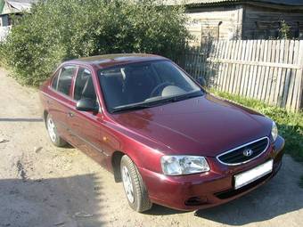 2008 Hyundai Accent Pictures