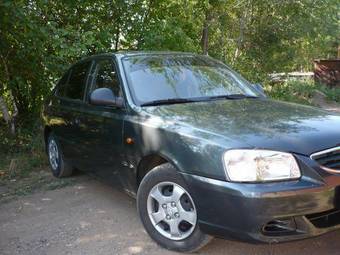 2008 Hyundai Accent Pictures