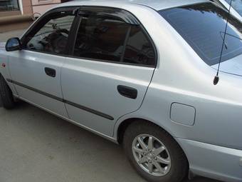 2008 Hyundai Accent Pictures