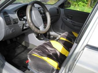2008 Hyundai Accent Pictures