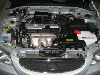 2008 Hyundai Accent Pictures