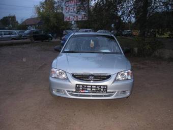 2008 Hyundai Accent Pics