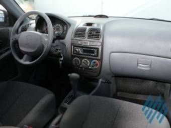 2008 Hyundai Accent Images