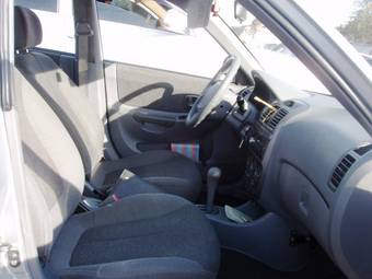2008 Hyundai Accent Photos