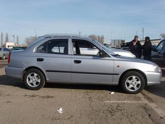 2008 Hyundai Accent Photos