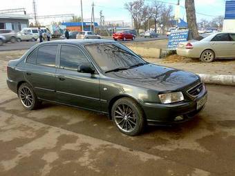 2008 Hyundai Accent Pictures