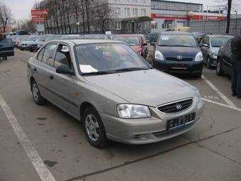 2008 Hyundai Accent Photos