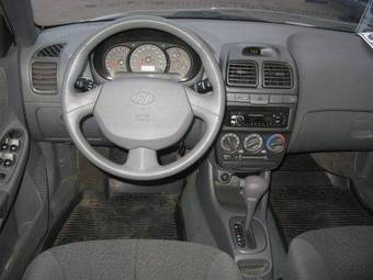 2008 Hyundai Accent Photos